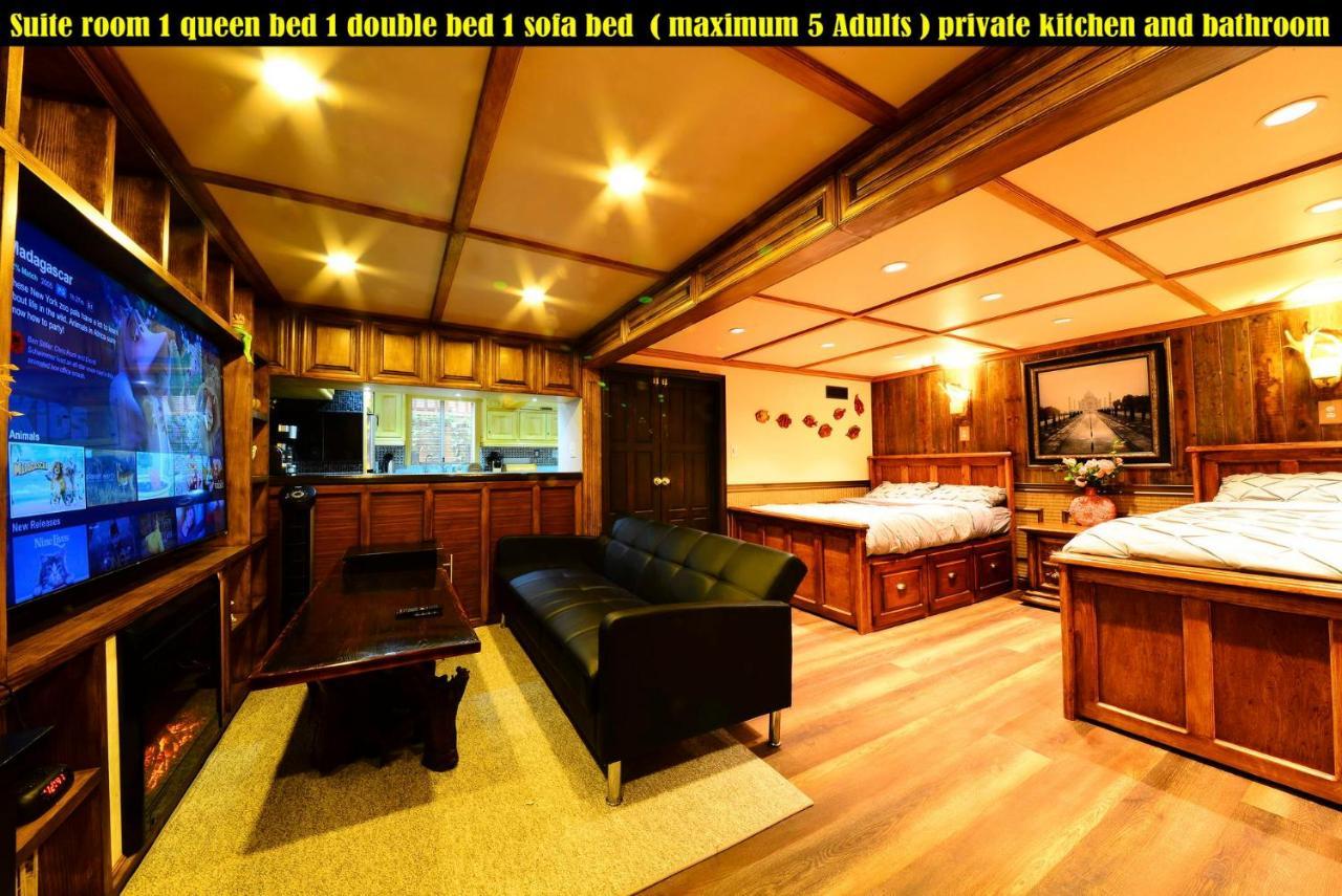 Salmon Magwood Guesthouse Toronto Bagian luar foto